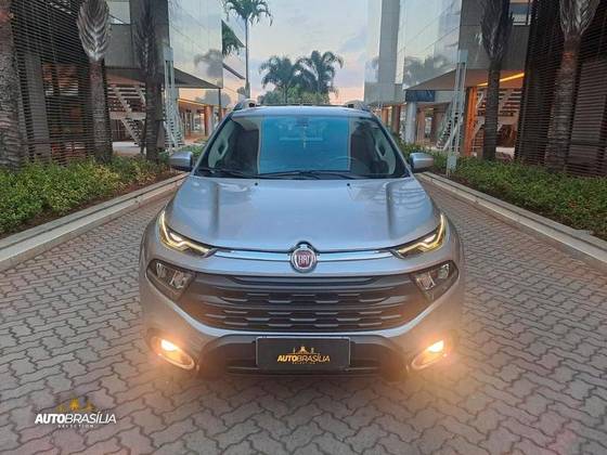 FIAT TORO 1.8 16V EVO FLEX FREEDOM AT6 FIAT TORO 1.8 16V EVO FLEX FREEDOM AT6